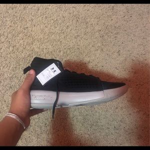 Under armour torch black and blue size 9.5 sneakers